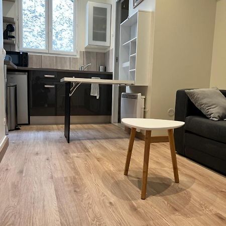 Studio Neuf Entierement Equipe Et Bien Situe. Lejlighed Paris Eksteriør billede