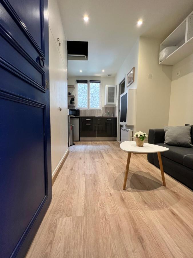 Studio Neuf Entierement Equipe Et Bien Situe. Lejlighed Paris Eksteriør billede