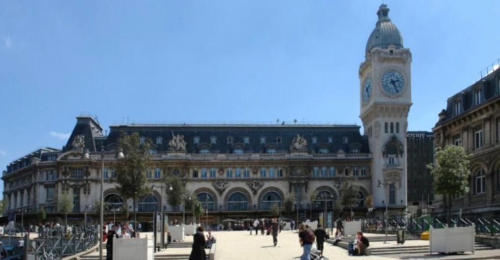 Studio Neuf Entierement Equipe Et Bien Situe. Lejlighed Paris Eksteriør billede