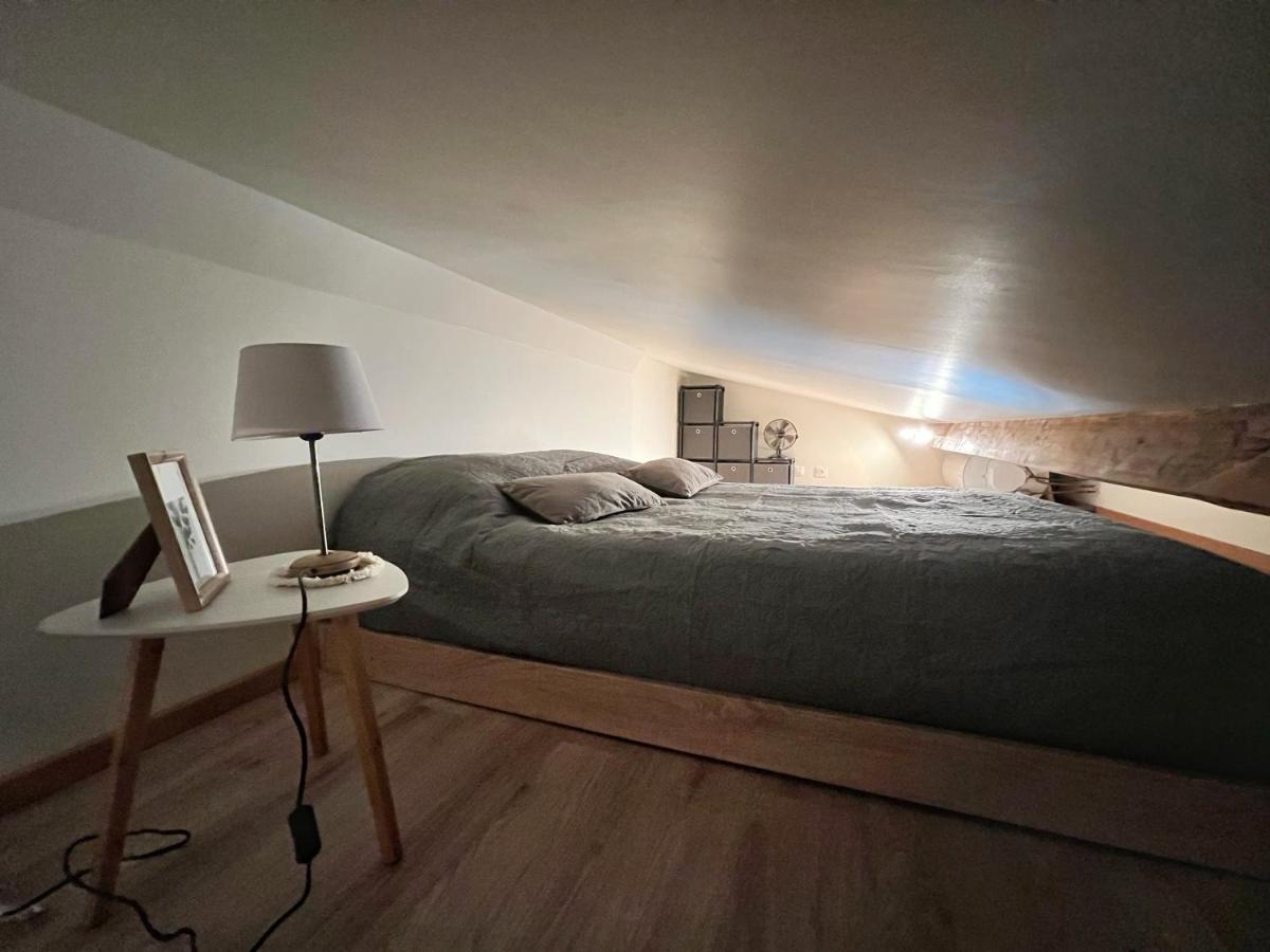 Studio Neuf Entierement Equipe Et Bien Situe. Lejlighed Paris Eksteriør billede